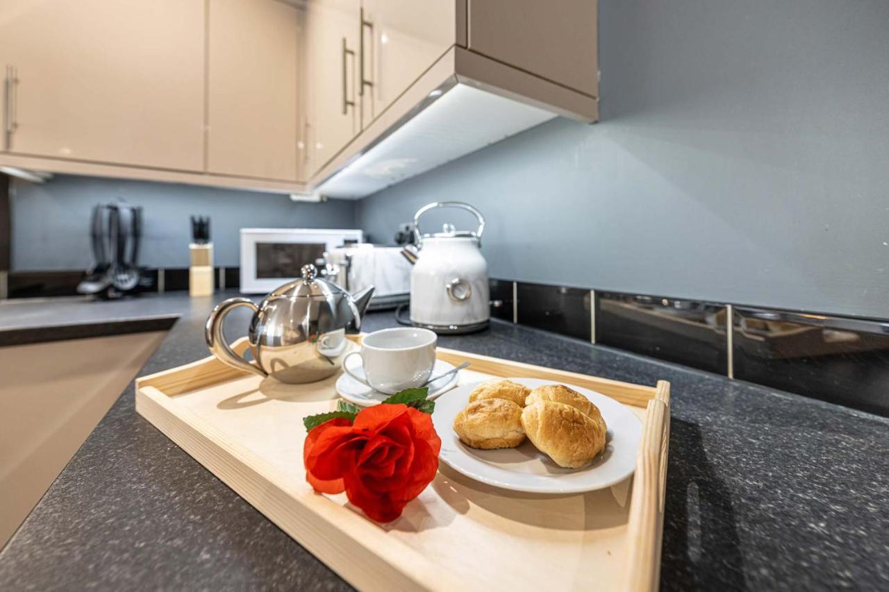 Appartement Grade 2 Listed Converted Church, Within 750yrds To Southsea *